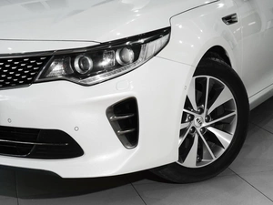 Седан Kia Optima 2017 года, 1849000 рублей, Тверь