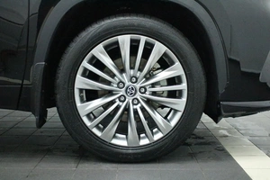 Внедорожник Toyota Highlander 2021 года, 5245000 рублей, Красноярск