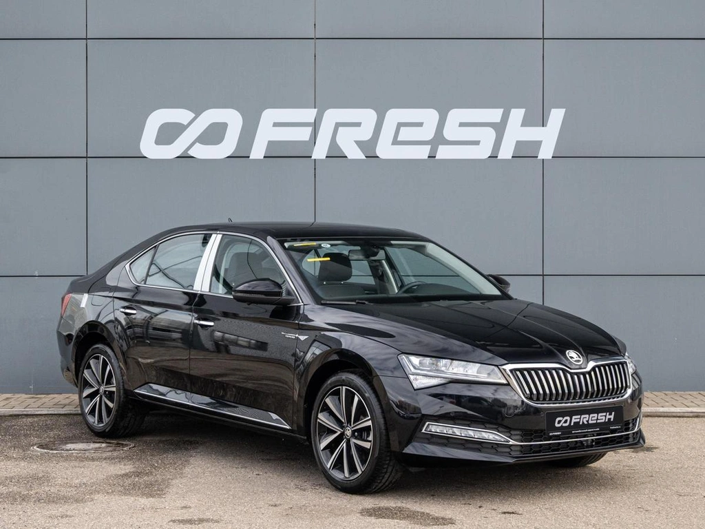 Лифтбек Skoda Superb 2025 года, 3220000 рублей, Краснодар