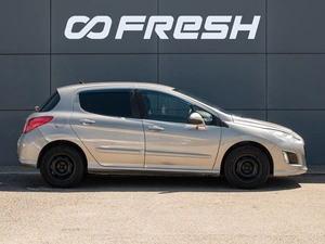 Хетчбэк Peugeot 308 2011 года, 515000 рублей, Краснодар