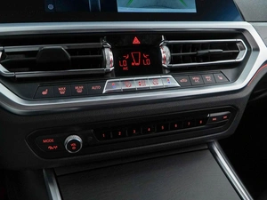 Седан BMW 3 серия 2019 года, 3670000 рублей, Москва