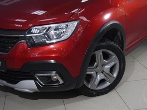 Седан Renault Logan Stepway 2021 года, 1370111 рублей, Тверь