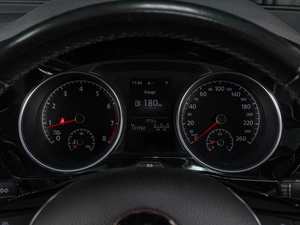 Минивэн Volkswagen Touran 2015 года, 1399000 рублей, Тюмень