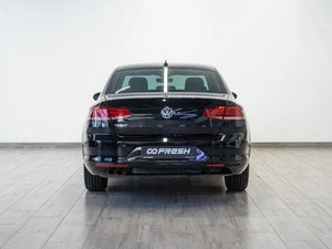 Седан Volkswagen Passat 2018 года, 1699000 рублей, Саратов