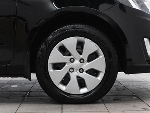 Седан Kia Rio 2013 года, 940000 рублей, Красноярск