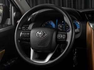 Внедорожник Toyota Fortuner 2022 года, 3649000 рублей, Тюмень