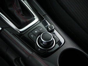 Хетчбэк Mazda 3 2013 года, 1645055 рублей, Москва