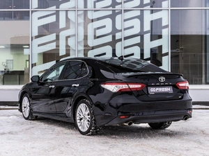 Седан Toyota Camry 2018 года, 3045000 рублей, Самара