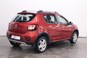 Хэтчбек Renault Sandero 2017 года, 1030000 рублей, Брянск