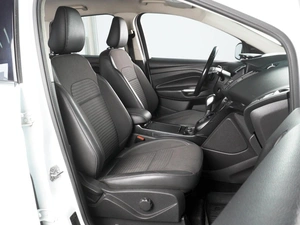 Внедорожник Ford Kuga 2017 года, 1505000 рублей, Красный Пахарь