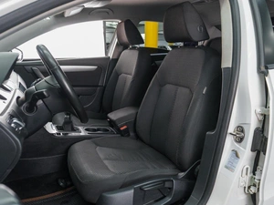 Седан Volkswagen Passat 2011 года, 1069000 рублей, Сургут