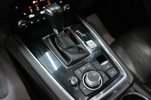 Внедорожник Mazda CX-8 2019 года, 3319000 рублей, Омск