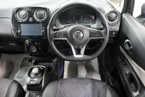 Хетчбэк Nissan Note 2017 года, 1449000 рублей, Омск