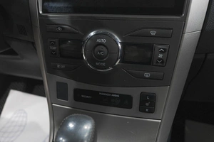 Седан Toyota Corolla 2007 года, 779000 рублей, Новокузнецк