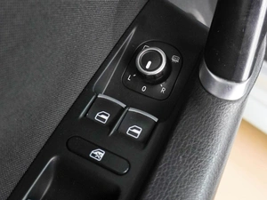 Седан Volkswagen Passat 2011 года, 899000 рублей, Воронеж