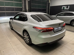 Седан Toyota Camry 2019 года, 2850000 рублей, Красноярск