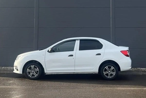 Седан Renault Logan 2017 года, 600000 рублей, Солонцы