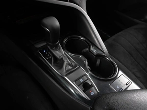 Седан Toyota Camry 2018 года, 2749000 рублей, Тюмень