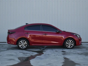 Седан Kia Rio 2020 года, 1695000 рублей, Краснодар