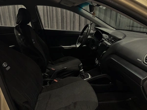 Седан Kia Rio 2013 года, 750000 рублей, Красноярск