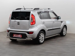 Хетчбэк Kia Soul 2011 года, 999000 рублей, Красноярск
