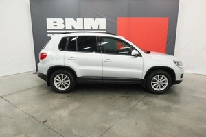 Внедорожник Volkswagen Tiguan 2015 года, 1500000 рублей, Курск