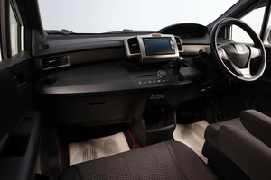 Минивэн Honda Freed 2015 года, 1279000 рублей, Новосибирск