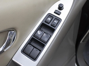 Внедорожник Nissan Murano 2011 года, 980000 рублей, Омск