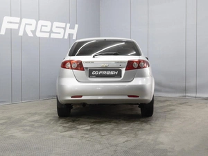 Хетчбэк Chevrolet Lacetti 2011 года, 560000 рублей, Омск