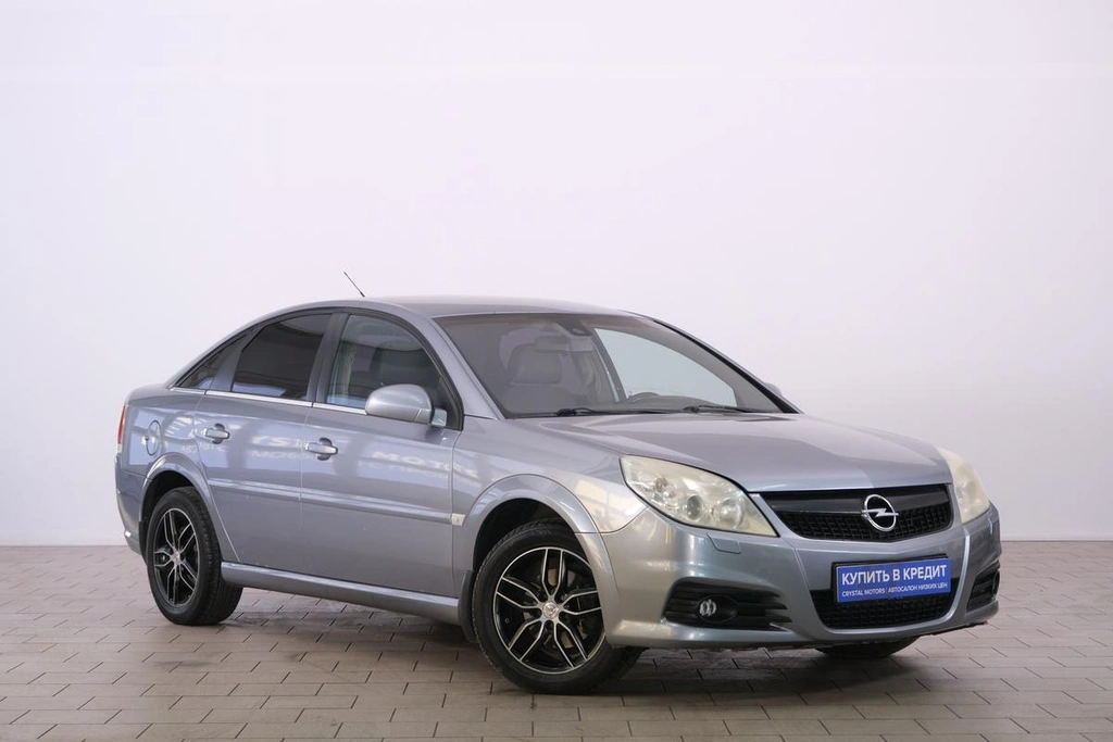 Лифтбек Opel Vectra 2006 года, 609000 рублей, Омск