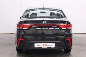 Седан Kia Rio 2018 года, 1550000 рублей, Брянск