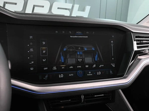 Внедорожник Volkswagen Touareg 2020 года, 8199000 рублей, Аксай