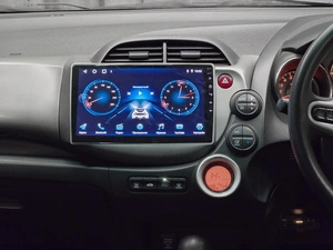 Хетчбэк Honda Fit 2013 года, 950000 рублей, Красноярск