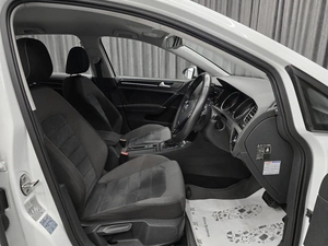 Хетчбэк Volkswagen Golf 2015 года, 1250000 рублей, Красноярск
