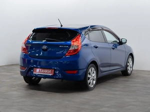 Хетчбэк Hyundai Solaris 2012 года, 860000 рублей, Красноярск
