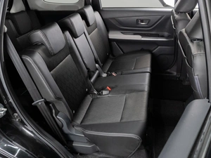 Минивэн Toyota Veloz 2023 года, 4249000 рублей, Тюмень