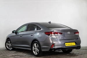 Седан Hyundai Sonata 2017 года, 2069000 рублей, Сургут