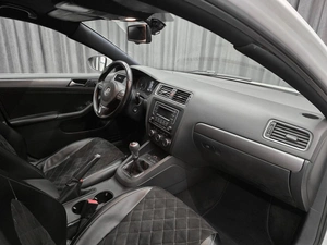 Седан Volkswagen Jetta 2014 года, 730000 рублей, Красноярск