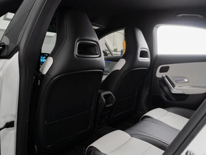 Седан Mercedes-benz CLA-класс 2021 года, 2555000 рублей, Тюмень