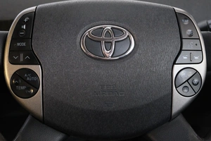 Лифтбек Toyota Prius 2008 года, 729000 рублей, Омск