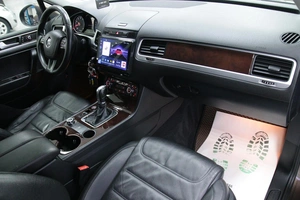 Внедорожник Volkswagen Touareg 2012 года, 2058000 рублей, Солонцы