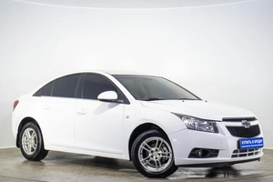 Седан Chevrolet Cruze 2012 года, 899000 рублей, Оренбург