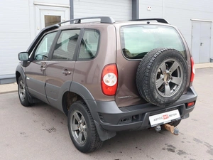 Внедорожник Chevrolet Niva 2016 года, 700000 рублей, Железногорск