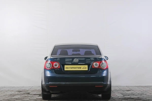 Седан Volkswagen Jetta 2009 года, 709000 рублей, Кемерово
