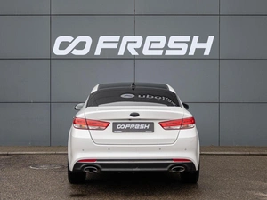 Седан Kia Optima 2017 года, 1800000 рублей, Краснодар