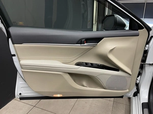 Седан Toyota Camry 2019 года, 2850000 рублей, Красноярск