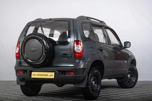 Внедорожник Chevrolet Niva 2012 года, 449000 рублей, Томск