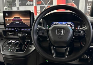 Минивэн Honda Stepwgn Spada 2023 года, 2950000 рублей, Красноярск