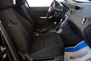 Хетчбэк Peugeot 308 2012 года, 629000 рублей, Омск