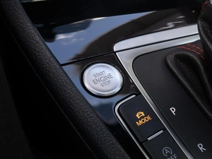 Хетчбэк Volkswagen Golf GTI 2019 года, 3100000 рублей, Краснодар